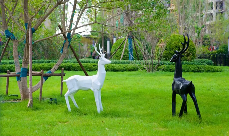 不鏽鋼雕塑廠家