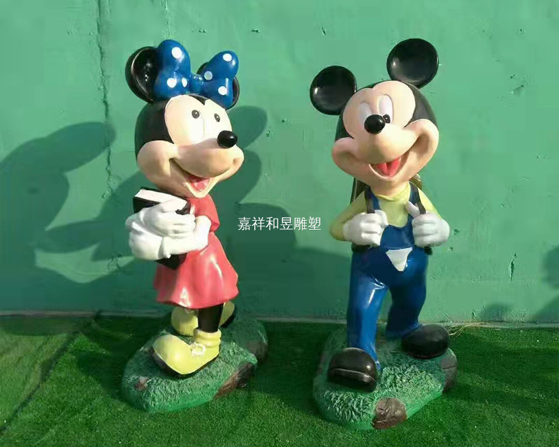 山東玻璃鋼雕塑如何保養維護